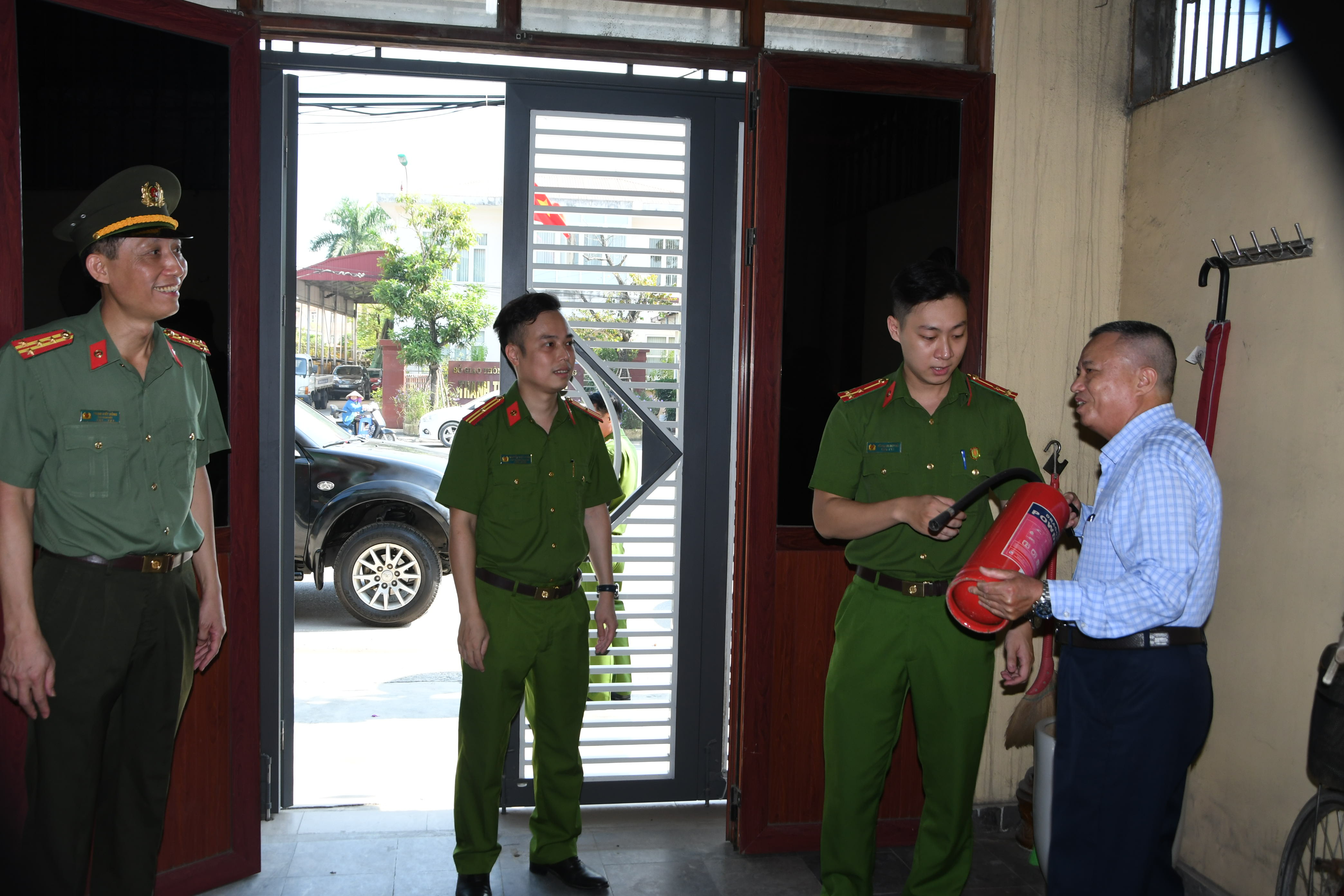 Rà soát lại các quy định và điều kiện về phòng cháy, chữa cháy liên quan đến việc kinh doanh cho thuê nhà trọ